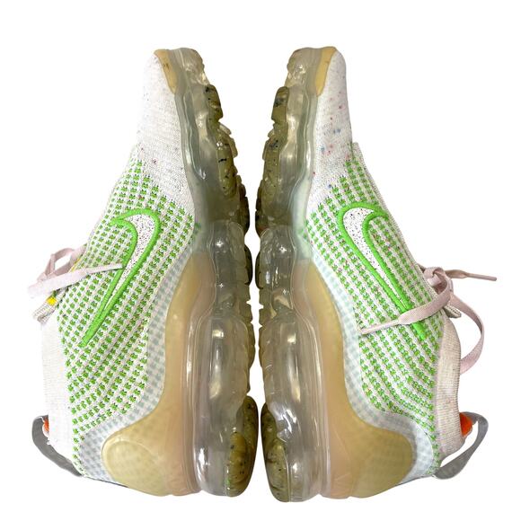 NIKE Air Vapormax Flyknit 2021 “Feel Love” FD0871-100 Sneaker Size US 9 - Picture 7 of 13